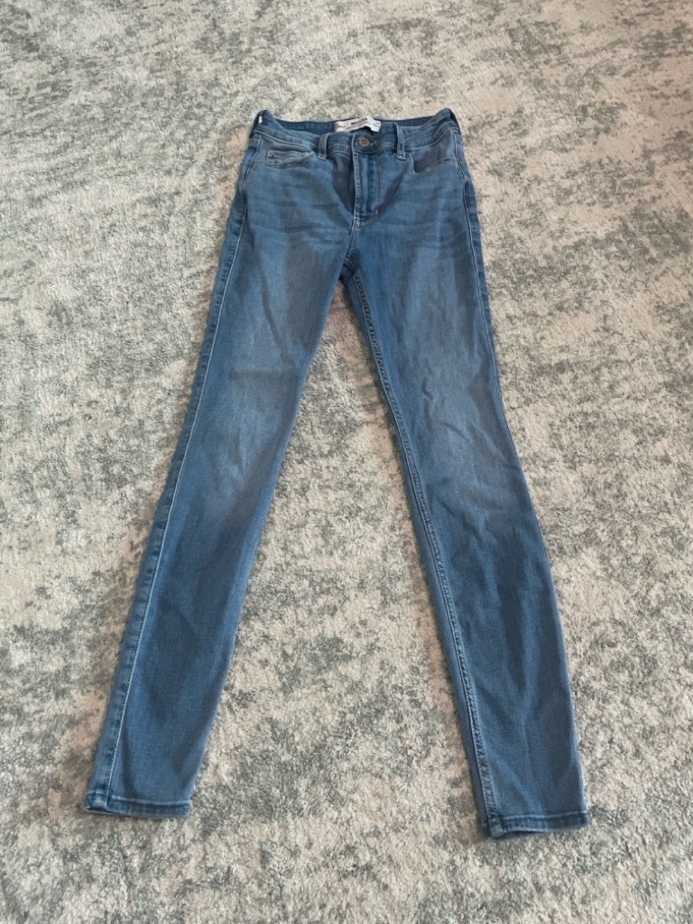 Hollister Slim Skinny Jeans in Medium Blue Wash